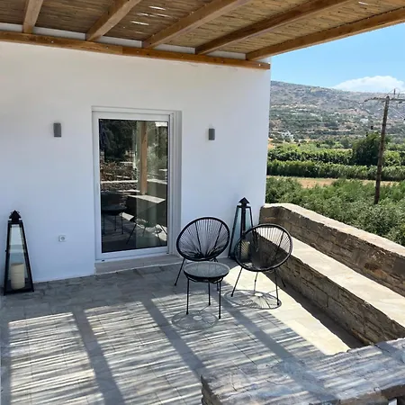 Ninemia Naxos
