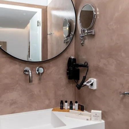 Ninemia Naxos * Agios Thaleleos